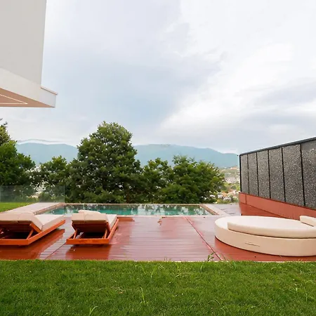 Villa Hilltop Tirana Private Pool & Views *