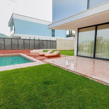 Hilltop Tirana Private Pool & Views *