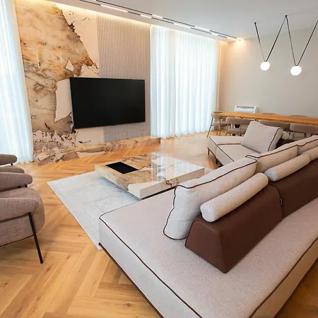 Hilltop Tirana Private Pool & Views * Mjull-Bethore