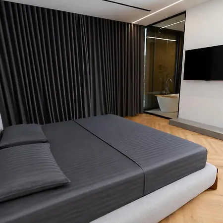 Villa Hilltop Tirana Private Pool & Views Mjull-Bethore