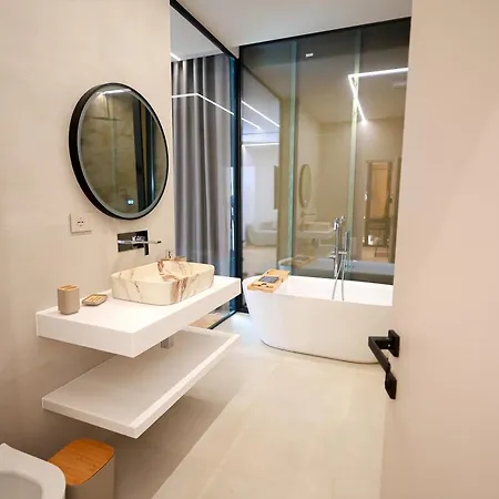 Hilltop Tirana Private Pool & Views Villa Mjull-Bethore